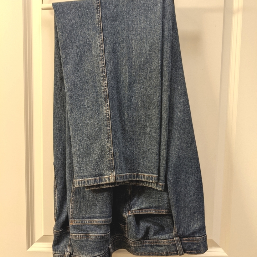 Straight leg jeans size 18